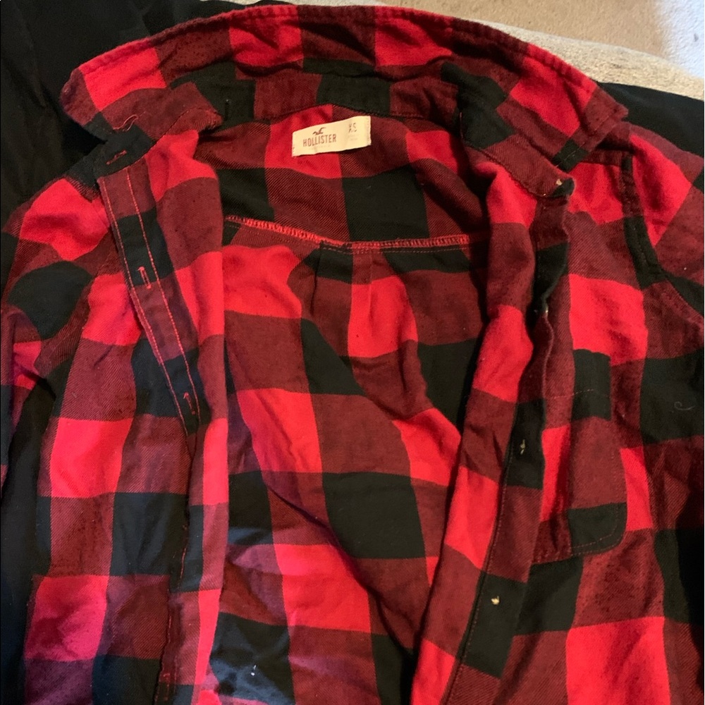 hollister red & black flannel!!